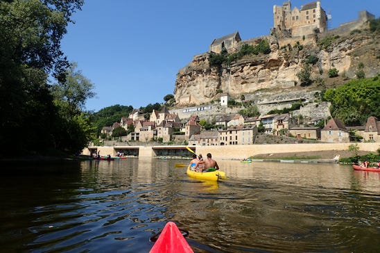 Départ canoës proche location saisonnière - Calama Selva - Vitrac - Proche Sarlat - Périgord Noir - Dordogne